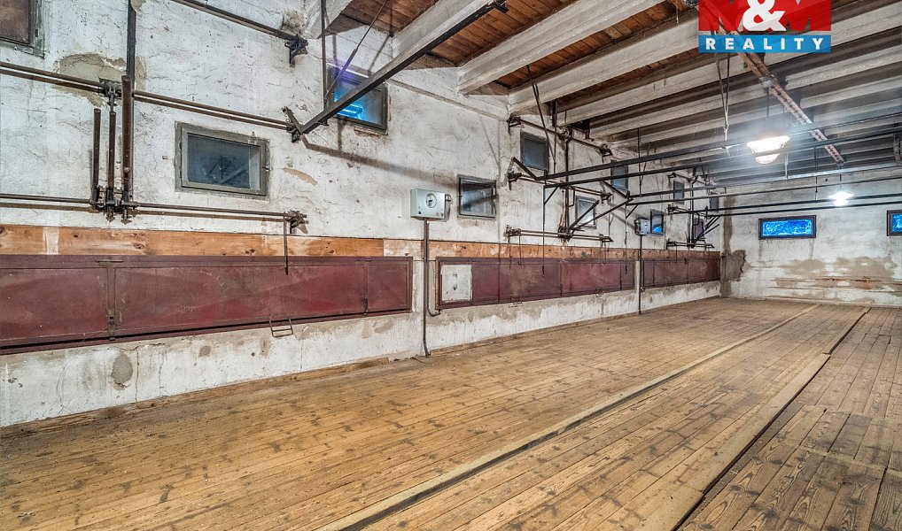 Prodej zemědělského objektu 2 000 m², Křešice – náhled fotky 15