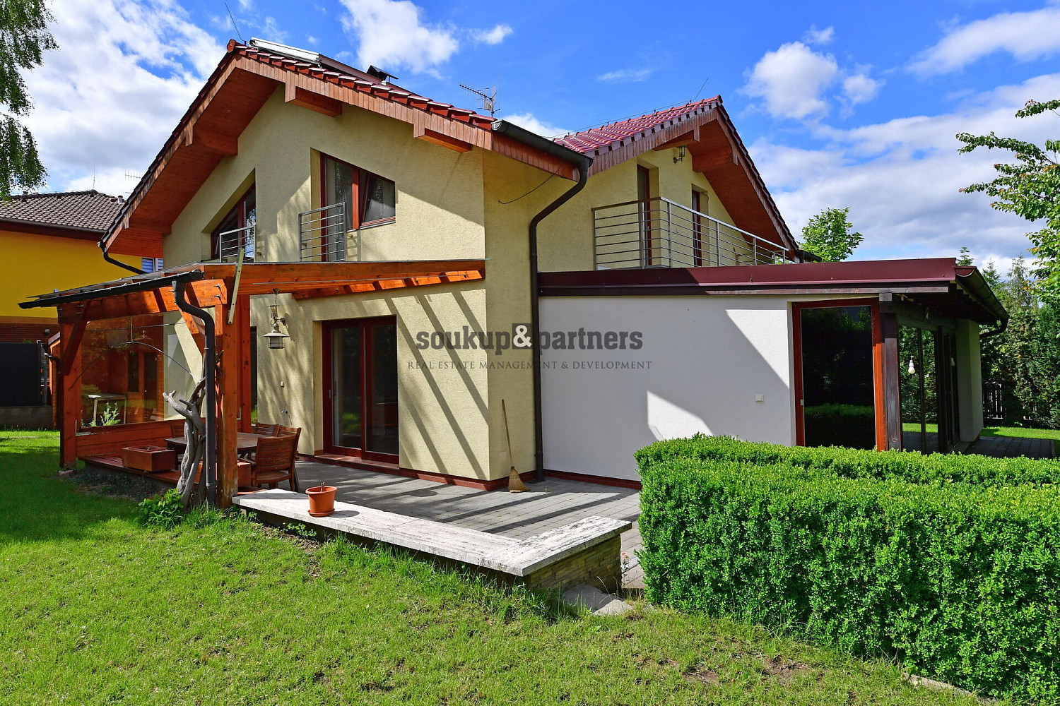 Prodej domu 211 m² s pozemkem 751 m² – fotografie 3
