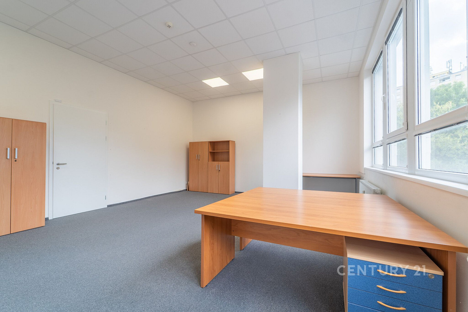 Pronájem kanceláře 39 m² – fotografie 4