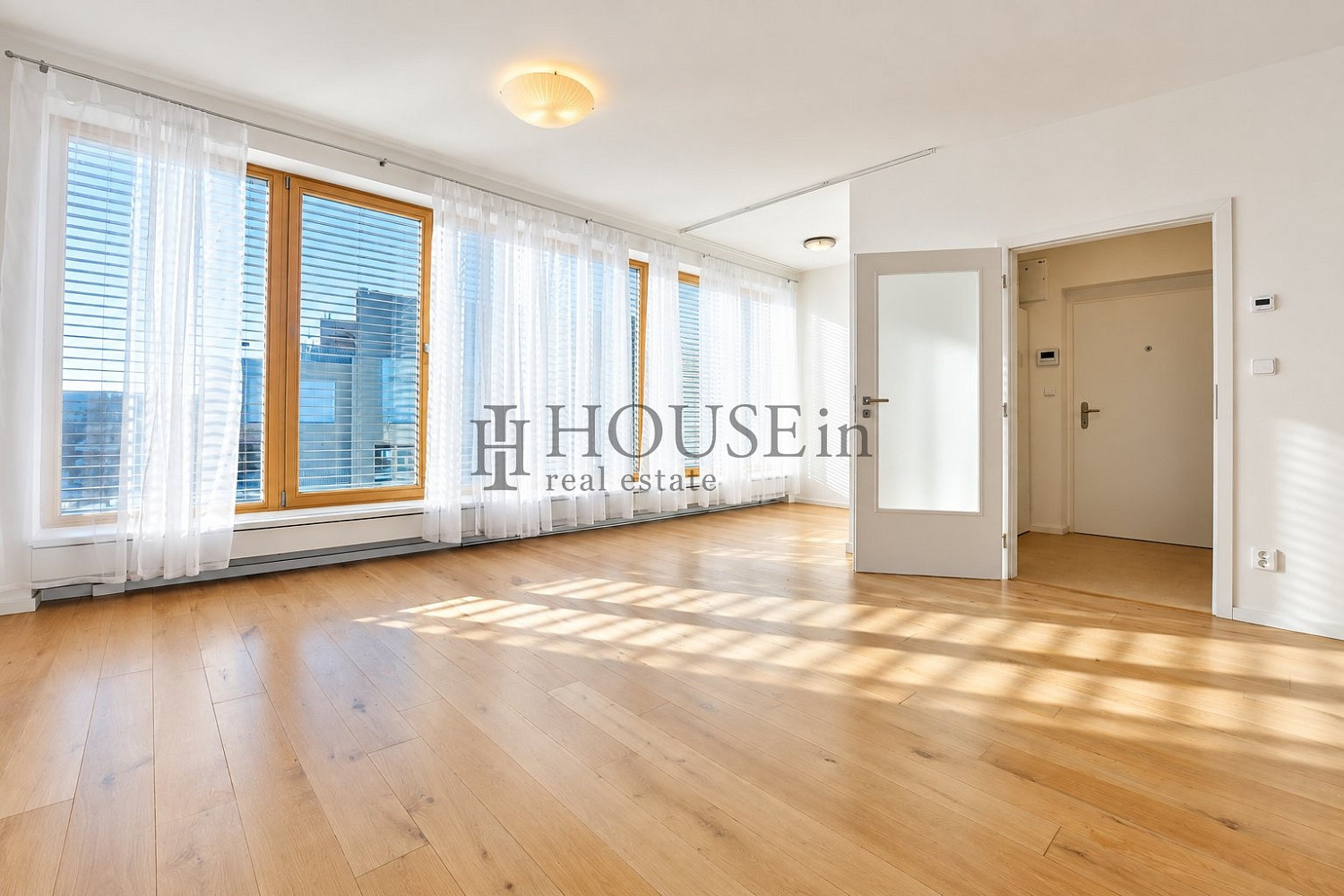 Pronájem bytu 3+kk 98 m²