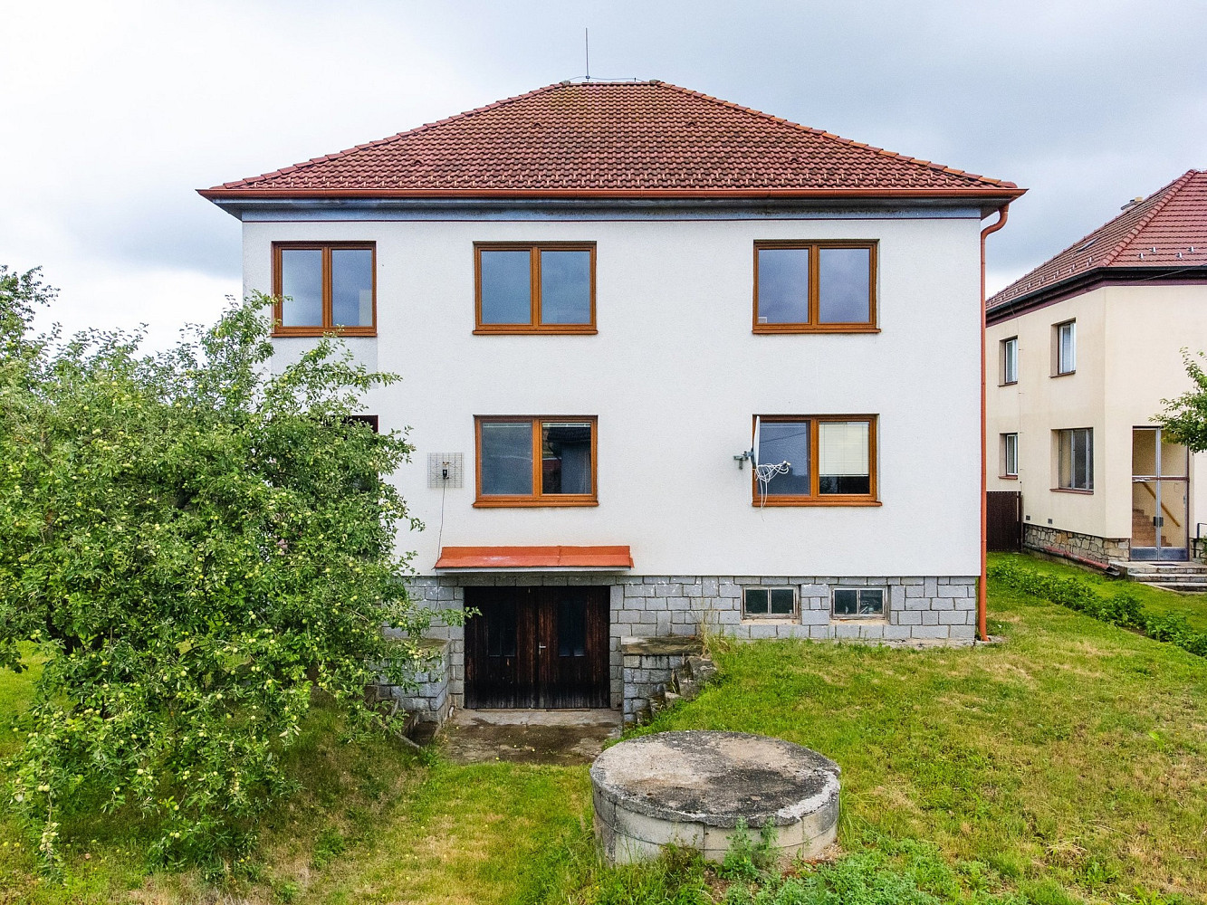 Prodej domu 193 m² s pozemkem 662 m² – fotografie 2