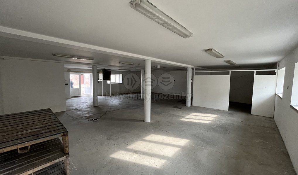 Pronájem skladovacích prostor 115 m², Třeboň – náhled fotky 4
