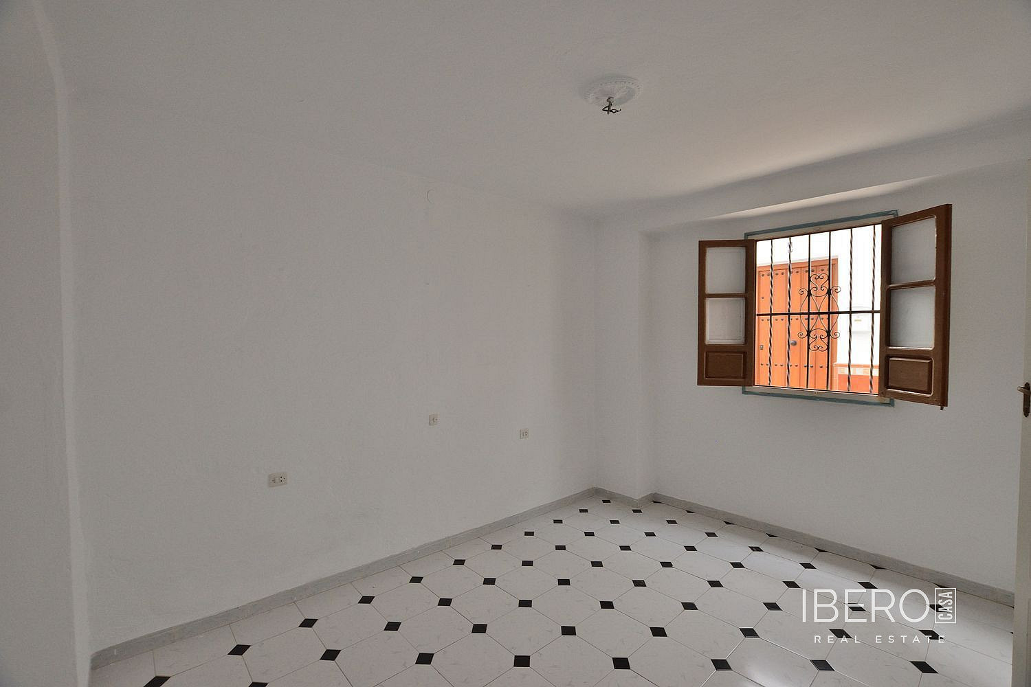 Prodej domu 95 m² s pozemkem 61 m² - Vista 4