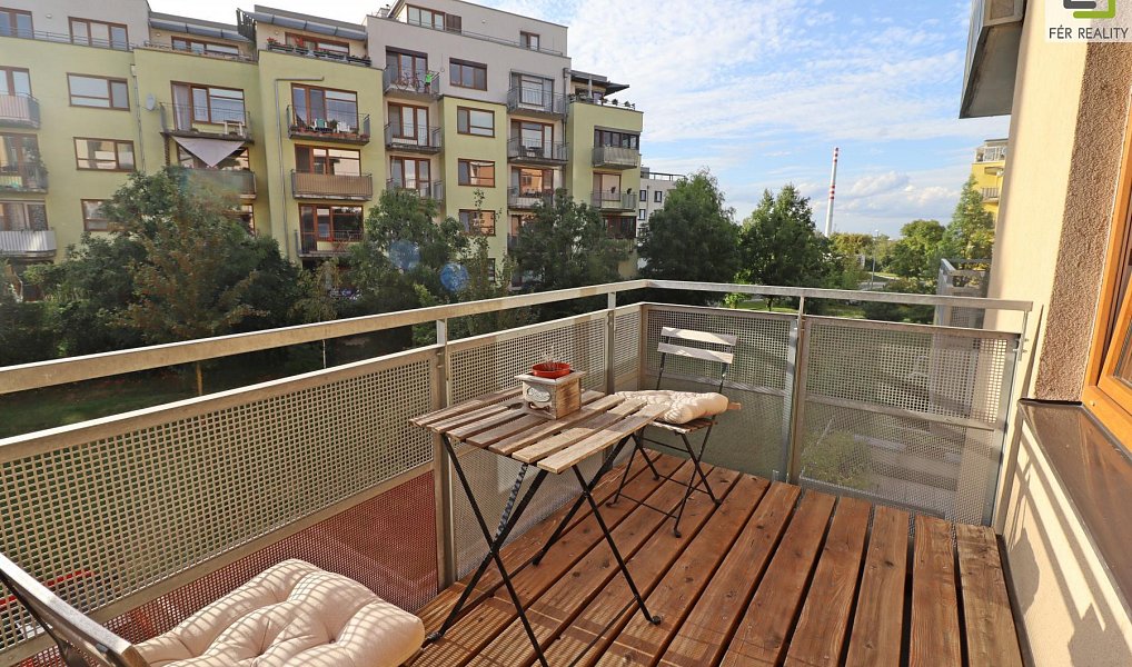 Prodej bytu 1+kk 66 m², Praha – náhled fotky 6