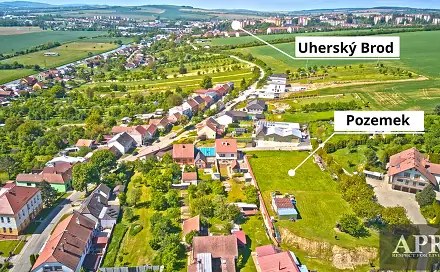Prodej stavebního pozemku 2 554 m², Uherský Brod, okres Uherské Hradiště