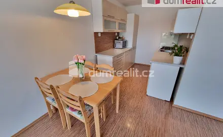 Pronájem bytu 2+kk 40 m², sídl. Hůrka, Kralupy nad Vltavou, okres Mělník