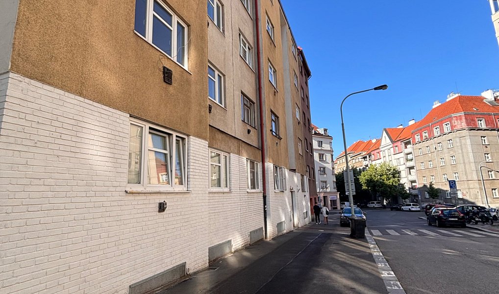 Pronájem bytu 2+kk 42 m², Praha – náhled fotky 11