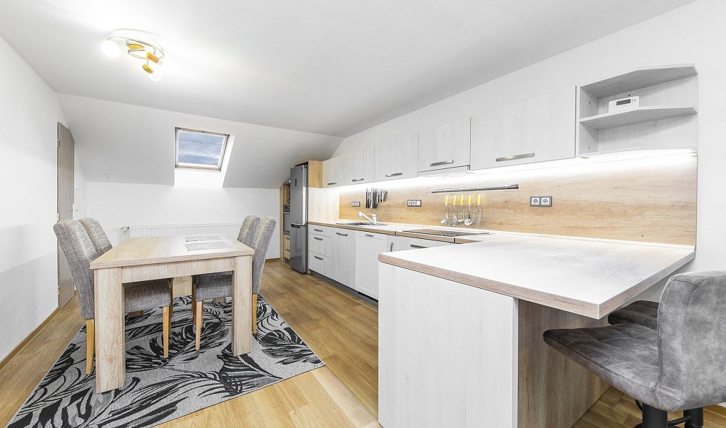 Pronájem bytu 3+kk 85 m², Velká Bíteš – náhled fotky 2