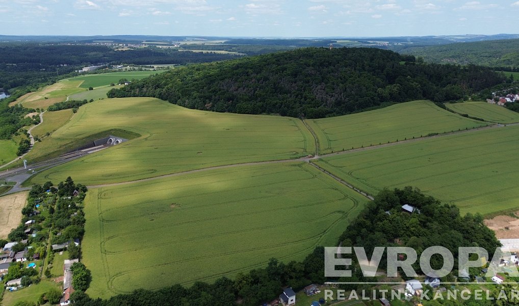 Prodej stavebního pozemku 992 m², Plzeň – náhled fotky 3