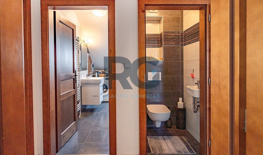 Prodej domu 491 m² s pozemkem 1 781 m², Písek – náhled fotky 19