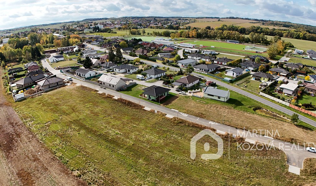 Prodej stavebního pozemku 1 048 m², Lišov – náhled fotky 5
