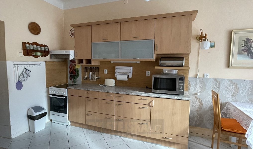 Prodej domu 342 m² s pozemkem 744 m², Velešín – náhled fotky 3