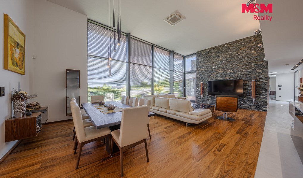 Pronájem domu 276 m² s pozemkem 3 217 m², Mostkovice – náhled fotky 7