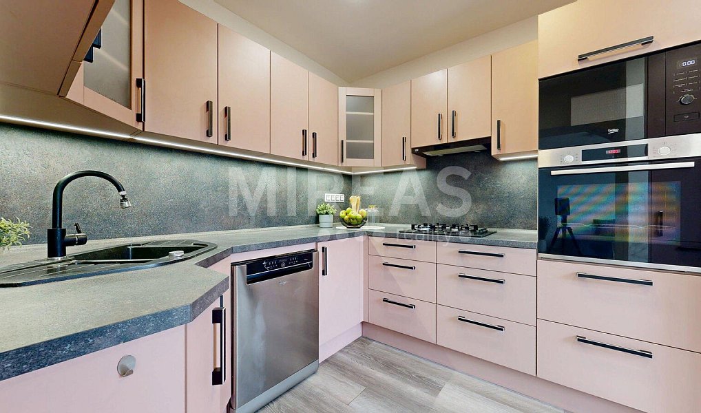 Prodej bytu 3+1 78 m², Kosmonosy – náhled fotky 6