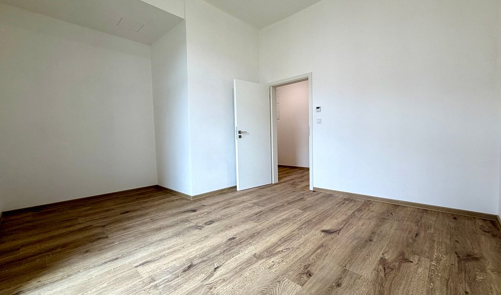Pronájem bytu 2+kk 64 m², Cheb – náhled fotky 7