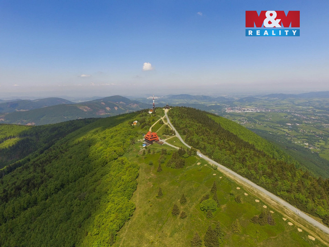 Prodej ubytovacího objektu 1 150 m² – fotografie 2