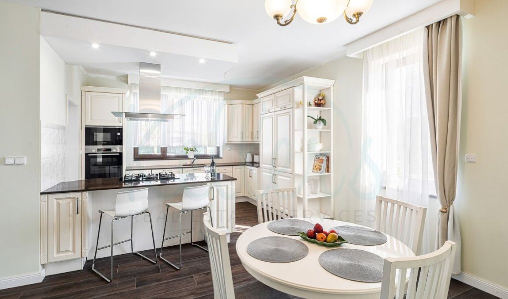 Pronájem domu 244 m² s pozemkem 972 m², Vysoký Újezd – náhled fotky 8