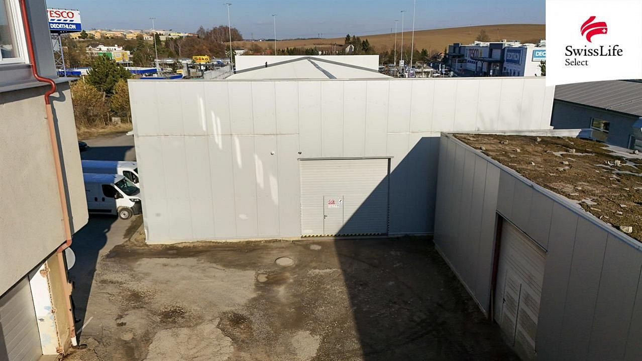 Pronájem obchodních prostor 789 m² – fotografie 4