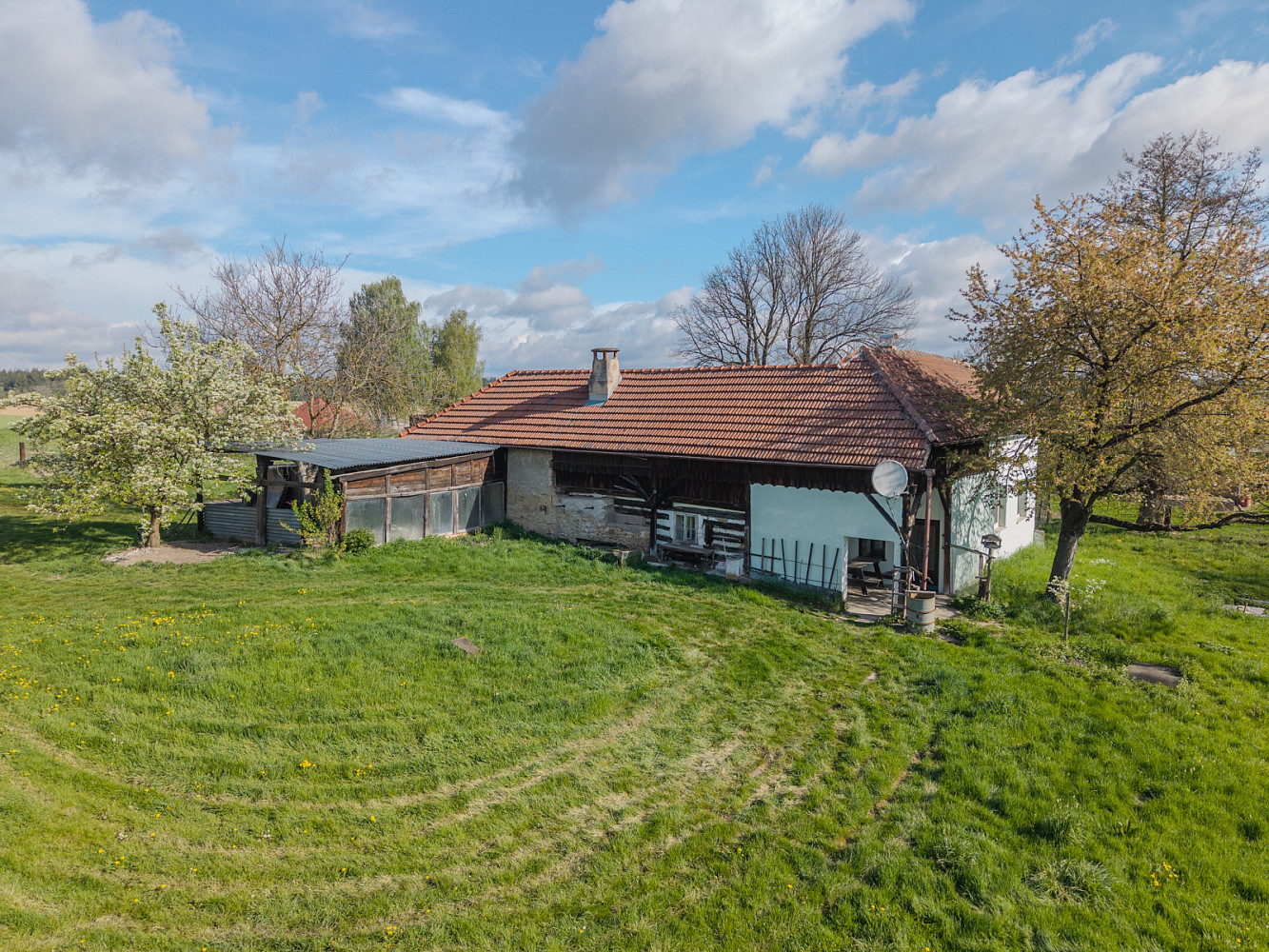 Prodej domu 120 m² s pozemkem 2 857 m²