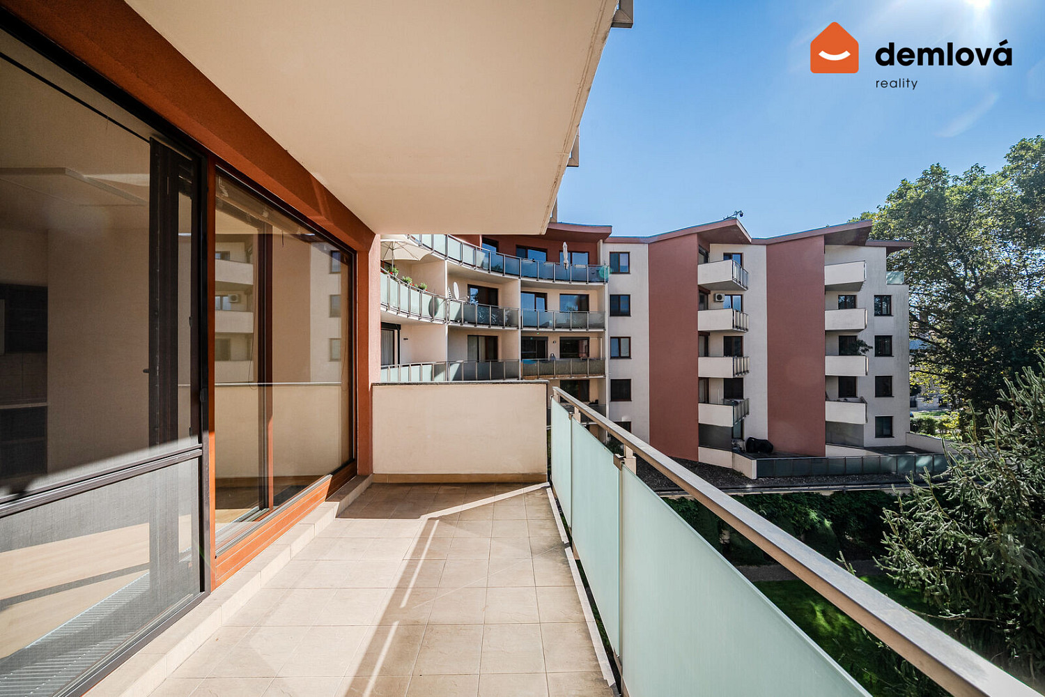 Pronájem bytu 4+kk 122 m² – fotografie 2
