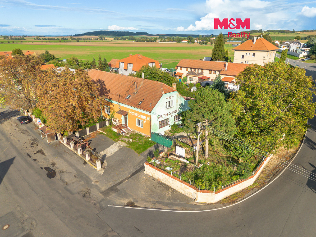 Prodej domu 520 m² s pozemkem 2 126 m²