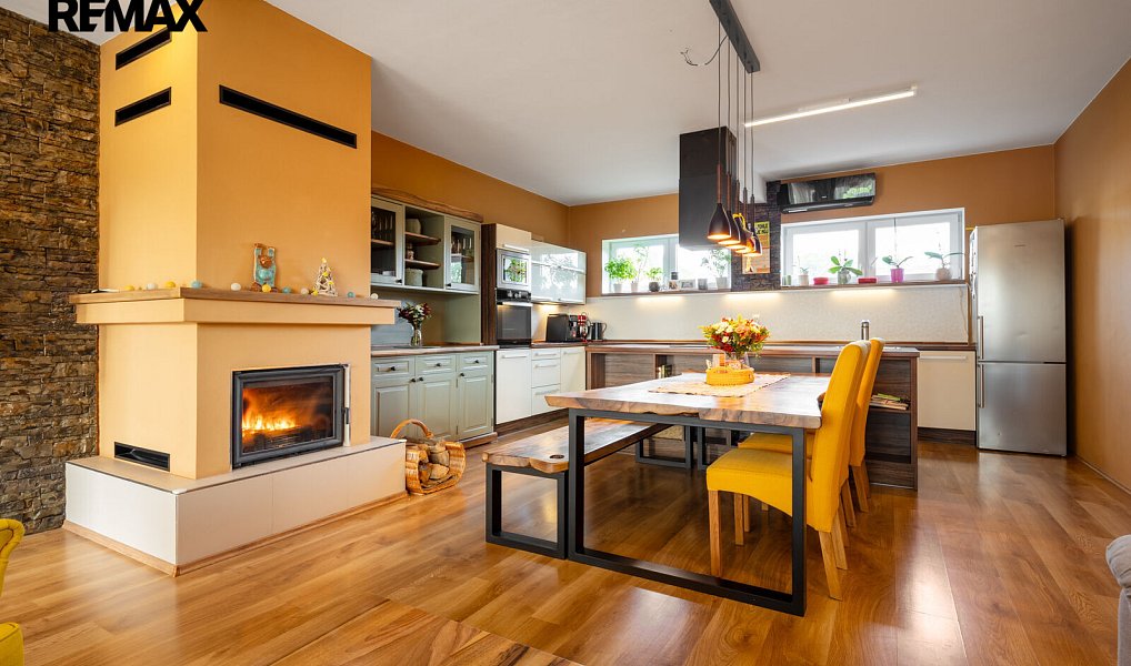 Prodej domu 199 m² s pozemkem 524 m², Hovorčovice – náhled fotky 16