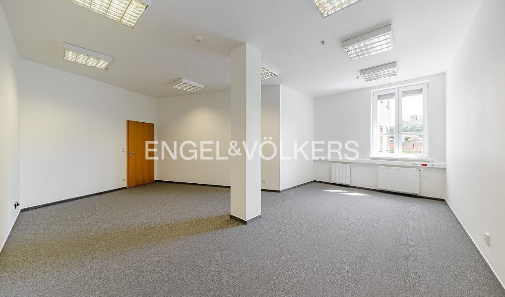 Pronájem kanceláře 34 m², Praha – náhled fotky 4