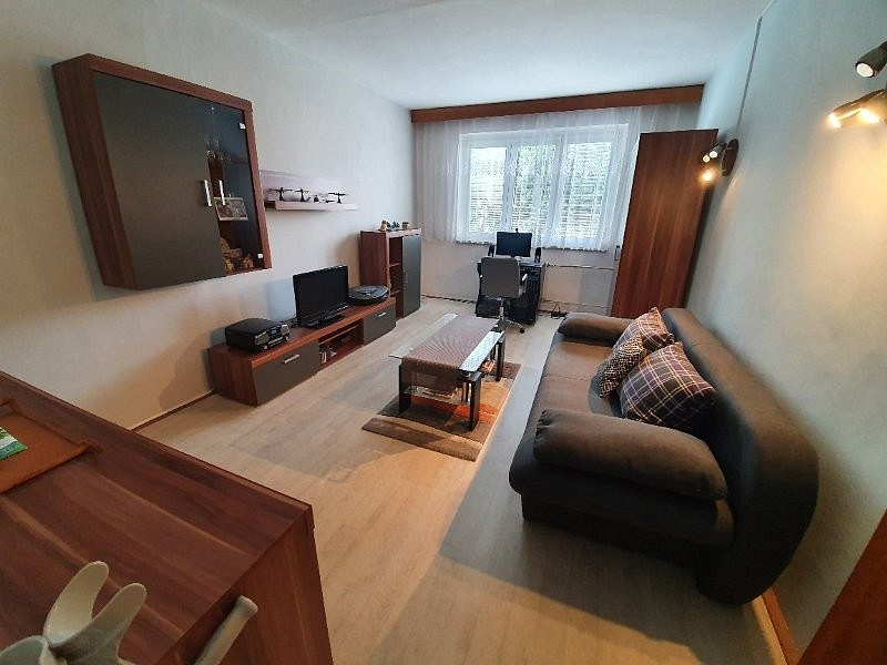 Pronájem bytu 3+1 91 m² – fotografie 4