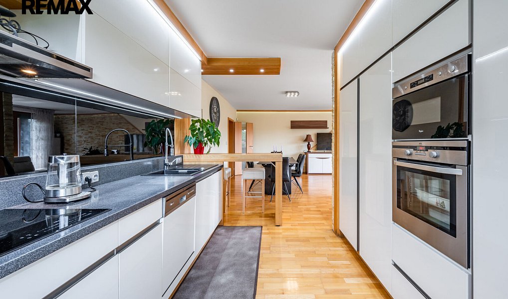 Prodej bytu 4+kk 119 m², Praha – náhled fotky 6