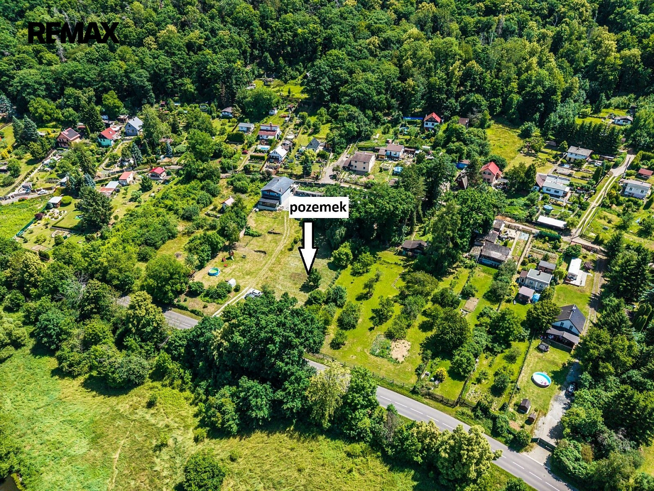 Prodej stavebního pozemku 1 306 m² – pohled 6