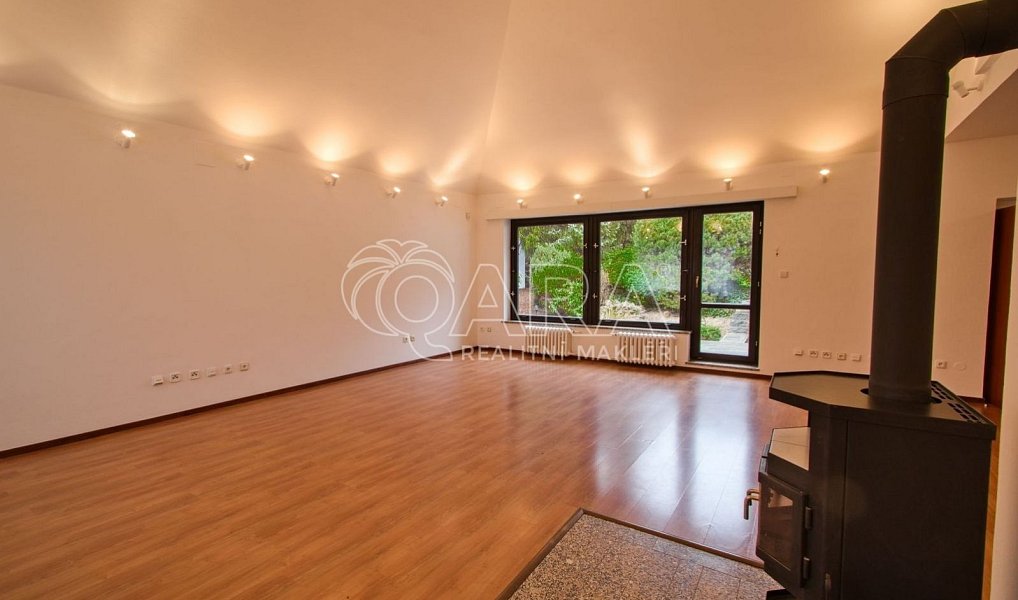 Pronájem domu 417 m² s pozemkem 1 263 m², Praha – náhled fotky 2