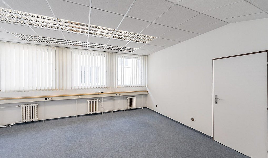 Pronájem kanceláře 111 m², Praha – náhled fotky 8