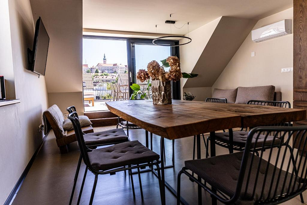 Pronájem bytu 3+kk 80 m²