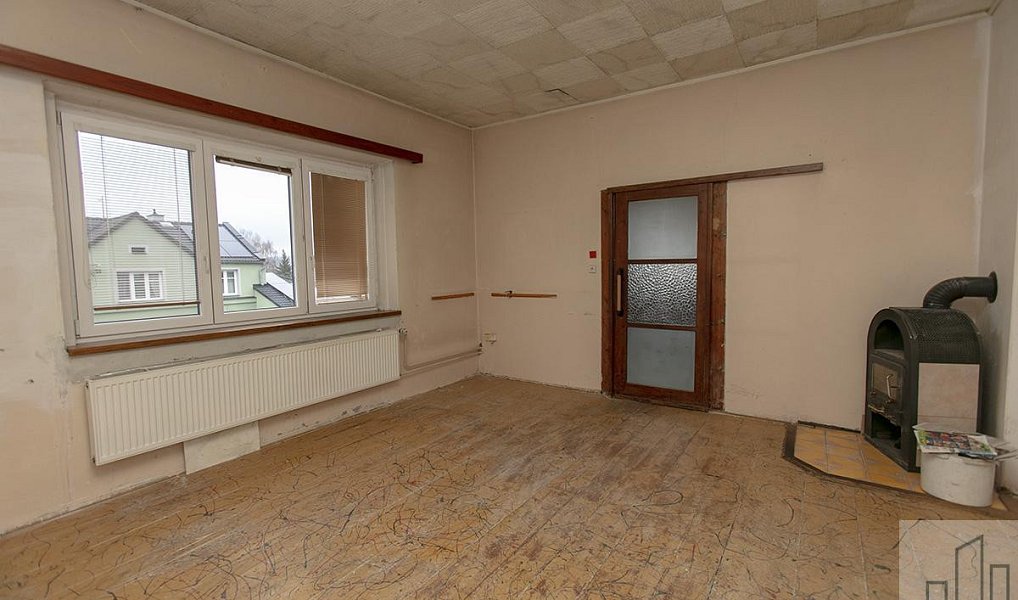 Prodej domu 250 m² s pozemkem 953 m², Lahošť – náhled fotky 16