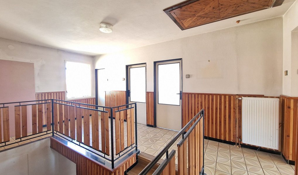 Prodej domu 300 m² s pozemkem 2 907 m², Hostomice – náhled fotky 15