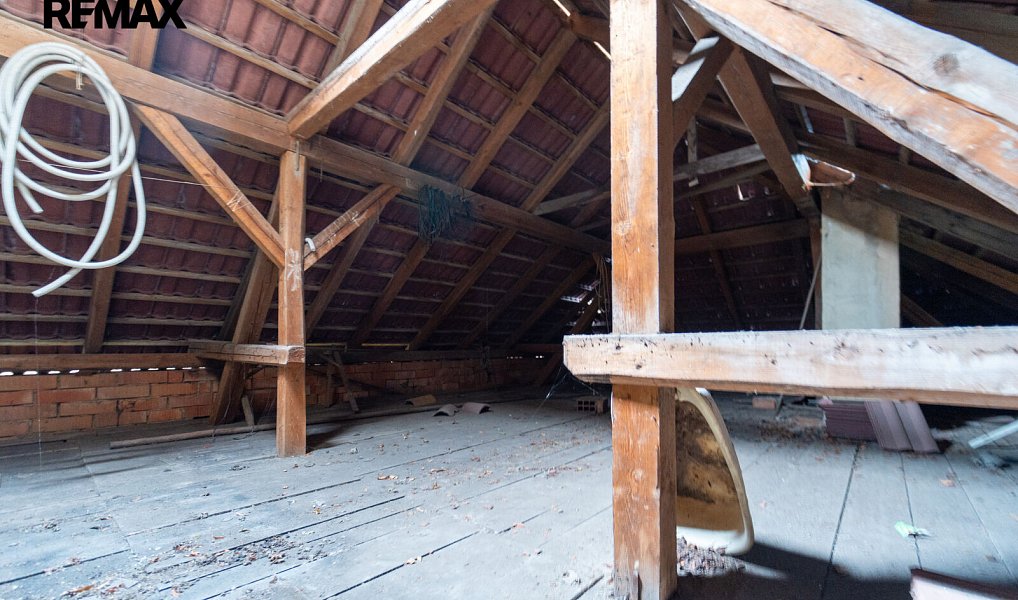 Prodej domu 200 m² s pozemkem 895 m², Rovečné – náhled fotky 30
