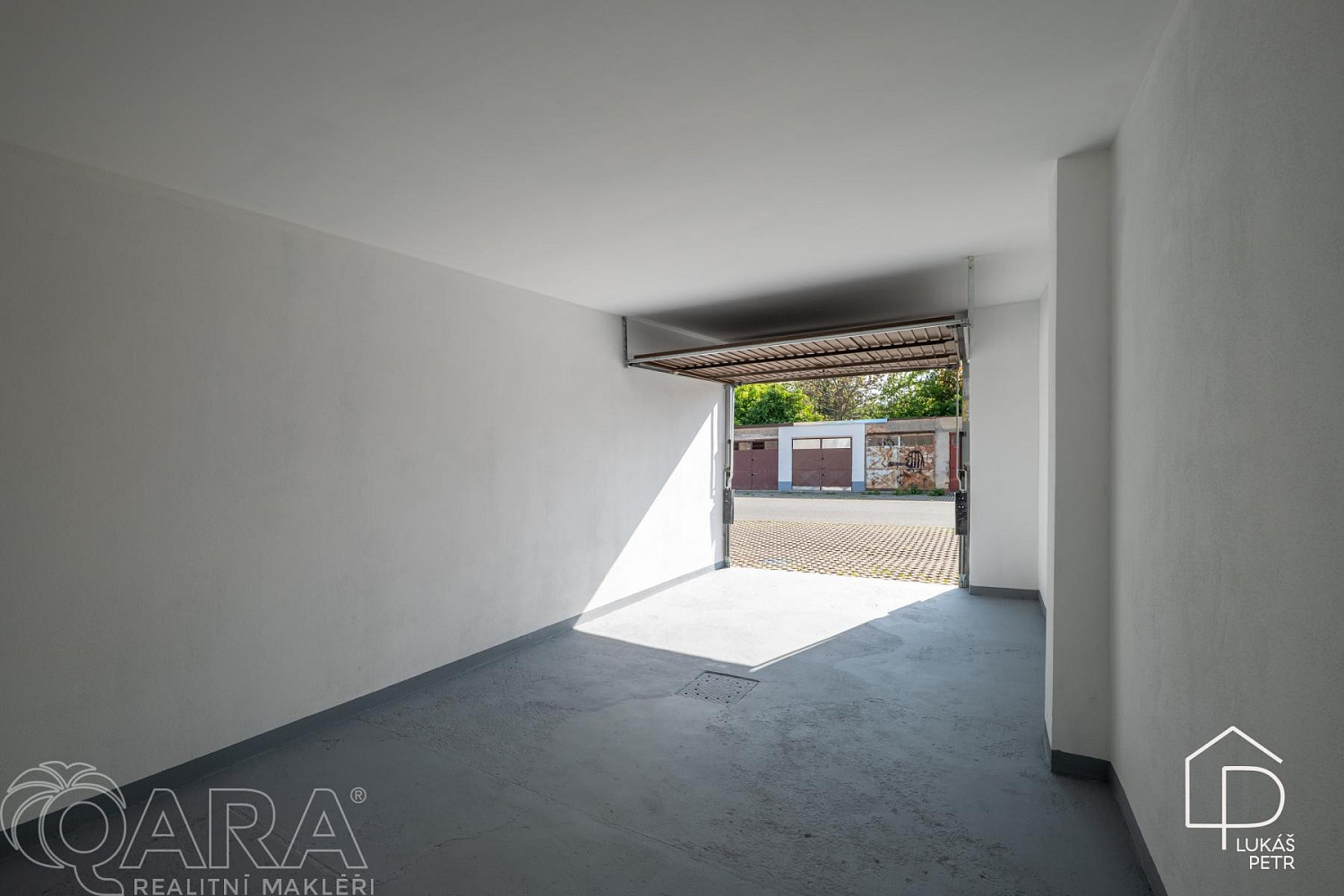 Garáž 22 m2 po kompletní rekonstrukci, Praha - Čakovice – fotografie 5
