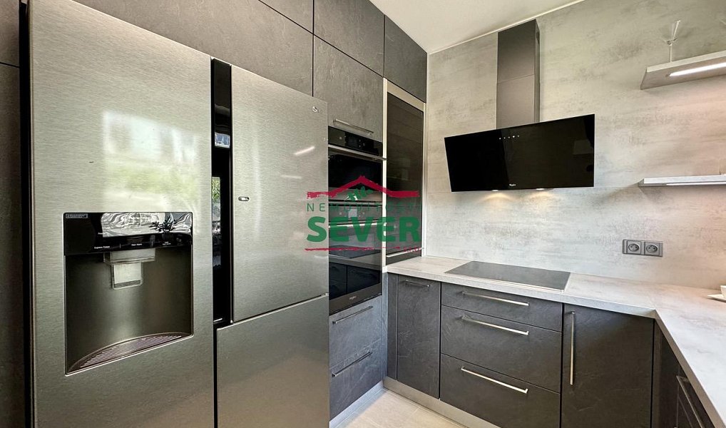 Prodej domu 220 m² s pozemkem 571 m², Praha – náhled fotky 6