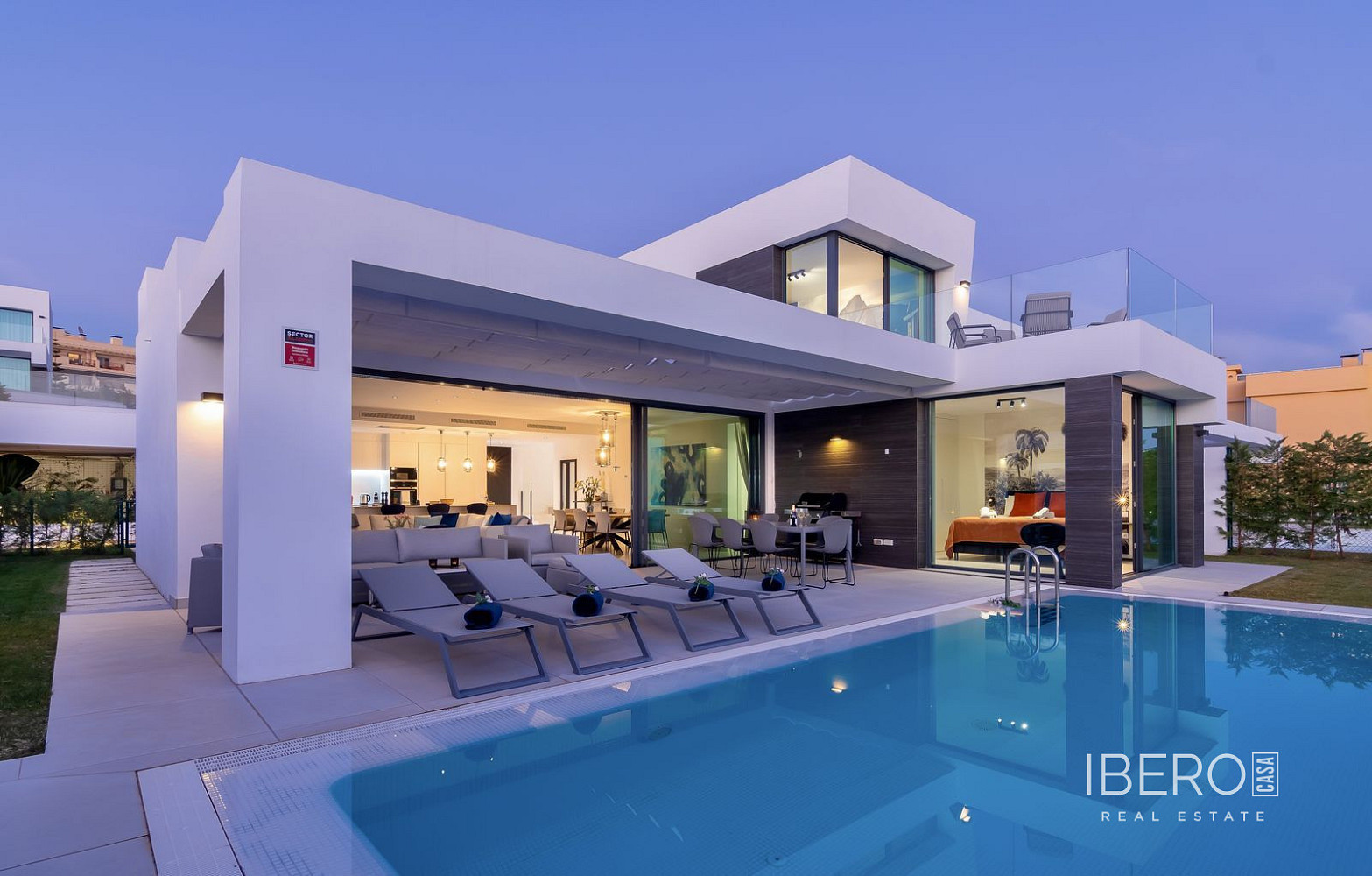 Prodej domu 327 m² s pozemkem 397 m²