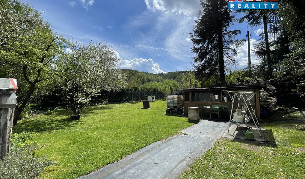 Prodej zahrady 1 630 m², Nové Sedlo – náhled fotky 3