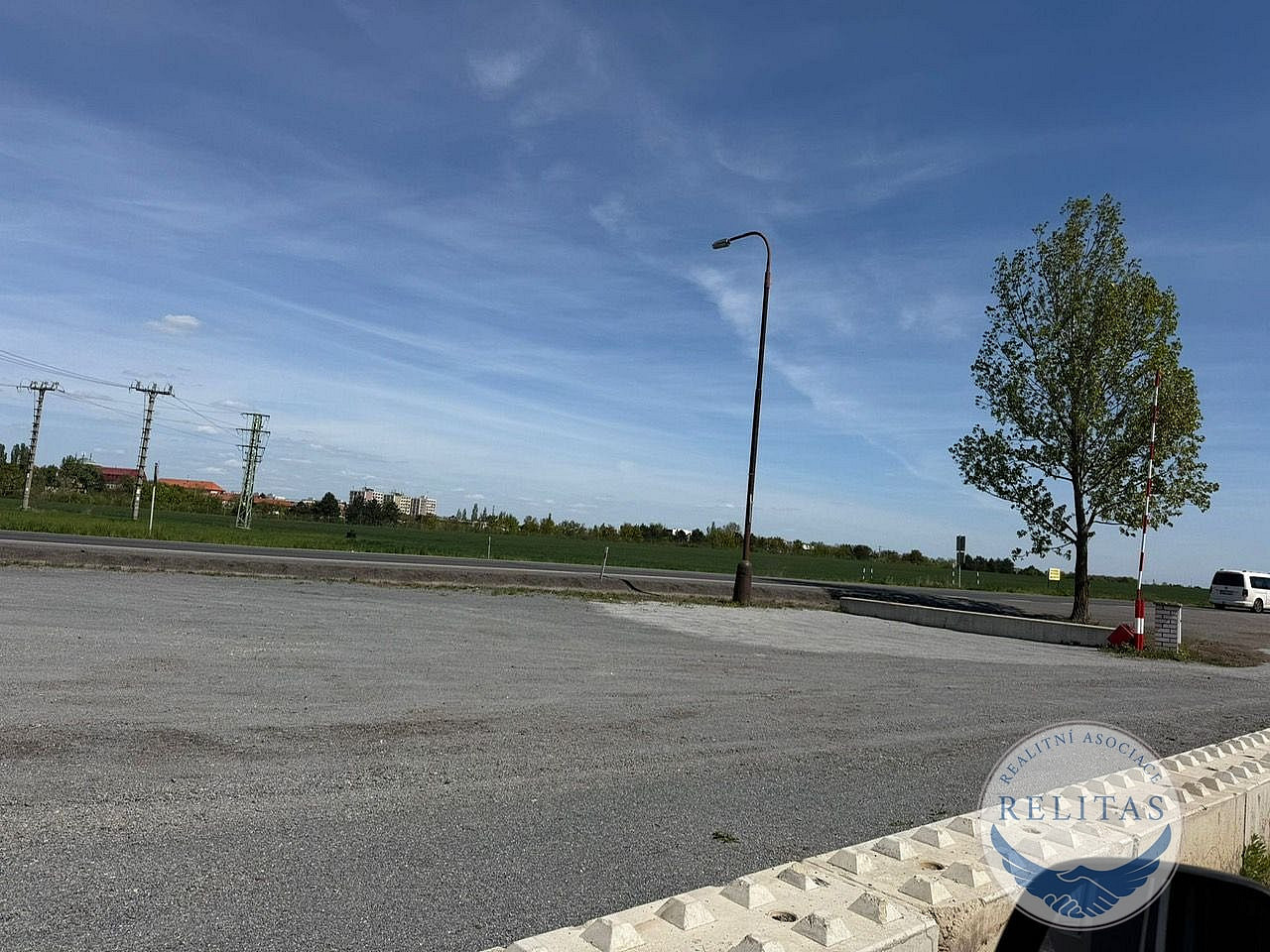 Pronájem komerčního pozemku 80 m² – fotografie 5