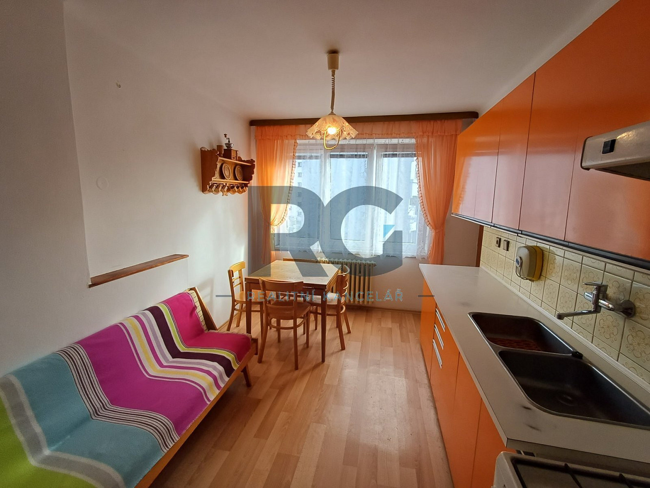 Pronájem bytu 3+1 85 m² – fotografie 4