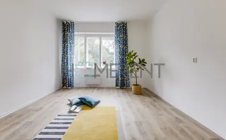 Pronájem bytu 2+1 44 m², Jeseniova, Praha 3 - Žižkov