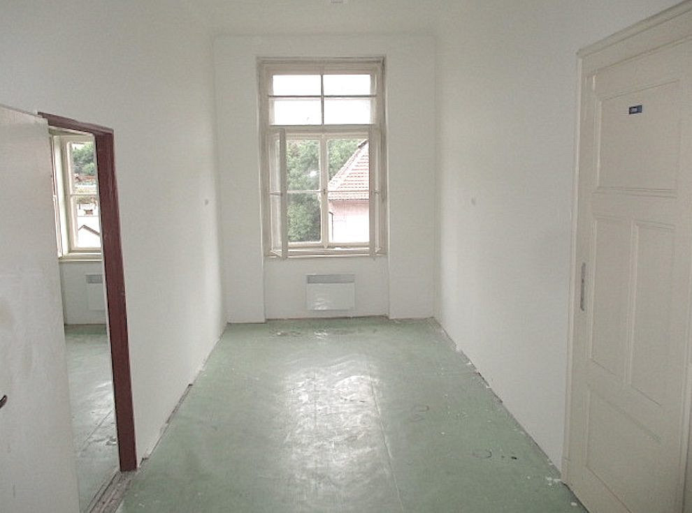 Pronájem kanceláře 25 m² – fotografie 3