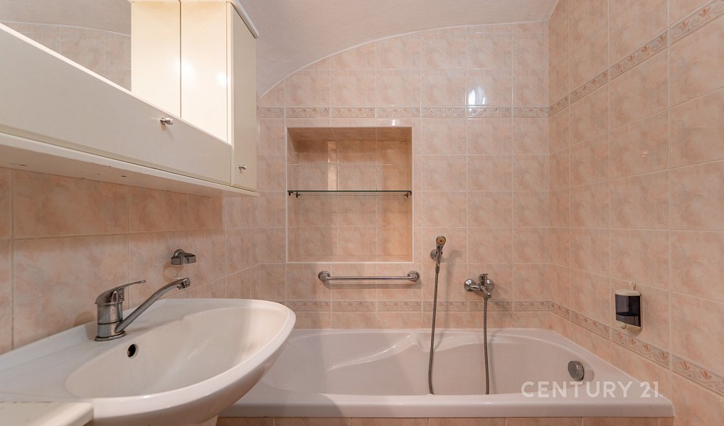 Prodej chaty/chalupy 124 m² s pozemkem 2 415 m², Načeradec – náhled fotky 18