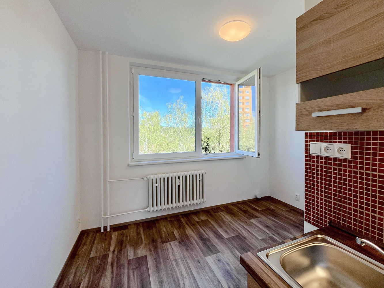 Pronájem bytu 2+kk 39 m² — photo 3
