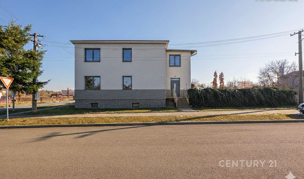 Prodej domu 240 m² s pozemkem 348 m², Bzenec – náhled fotky 20