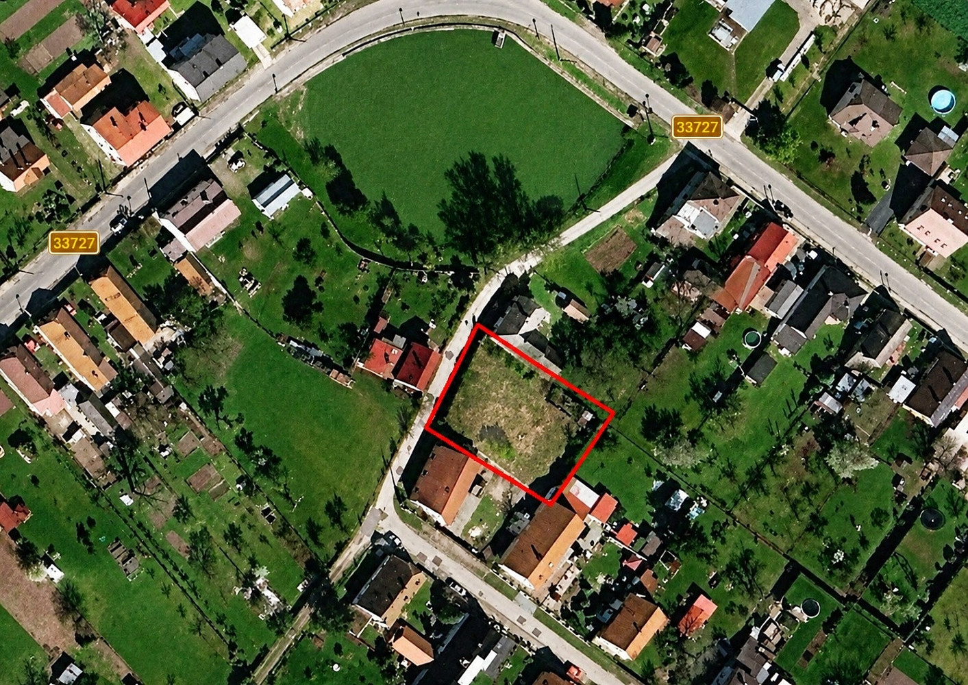 Prodej stavebního pozemku 784 m²
