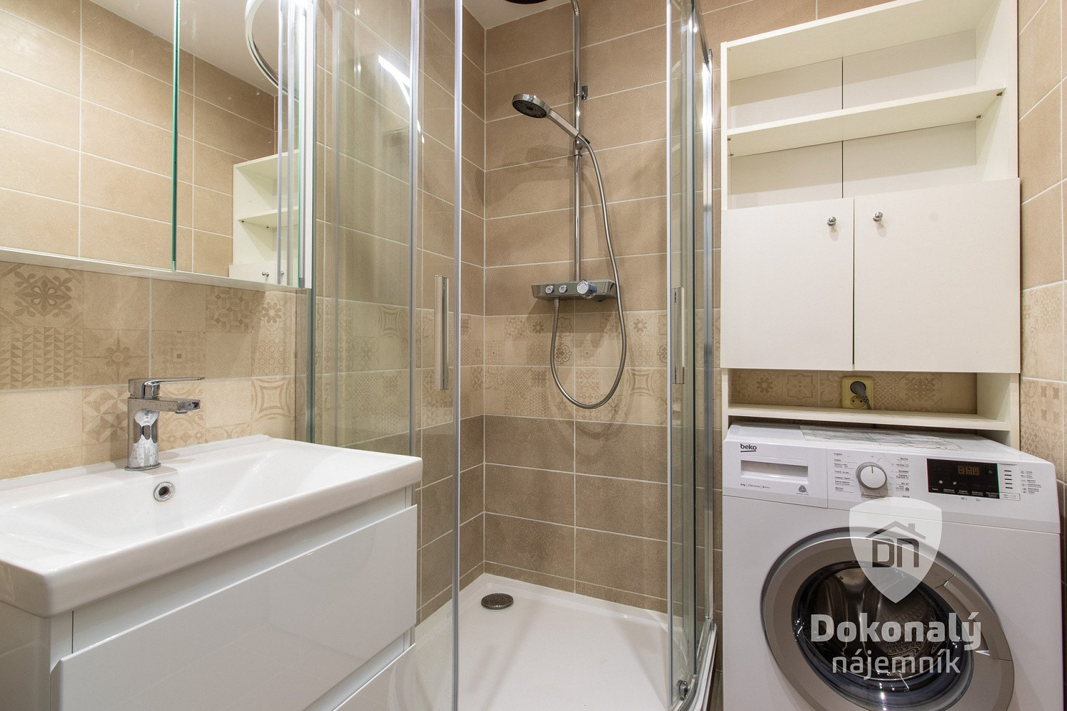 Pronájem bytu 4+1 68 m² – fotografie 3
