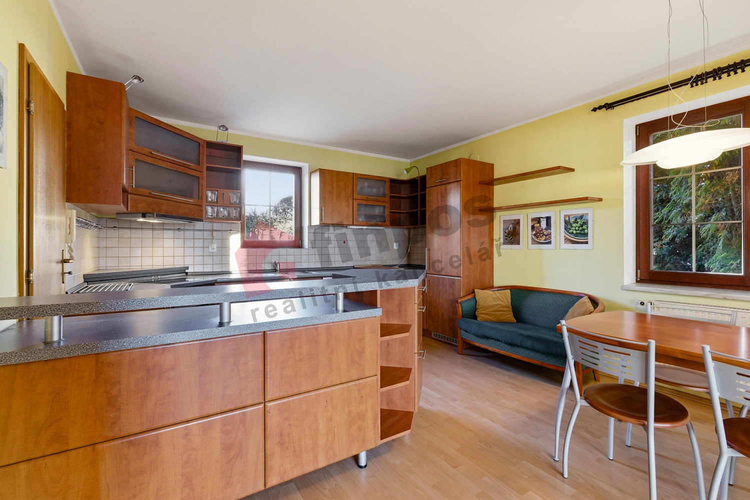 Prodej domu 268 m² s pozemkem 549 m² – fotografie 3